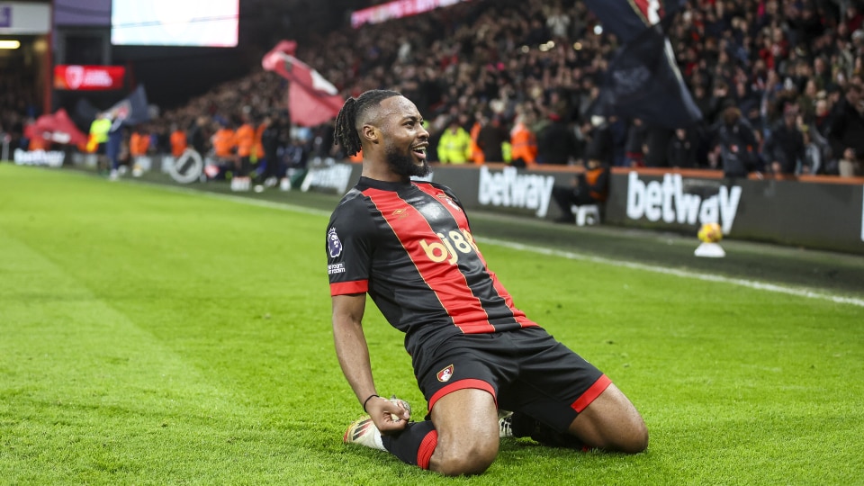 Antoine Semenyo celebrates after scoring to make it 5-0 during match between Bournemouth and Nottingham Forest