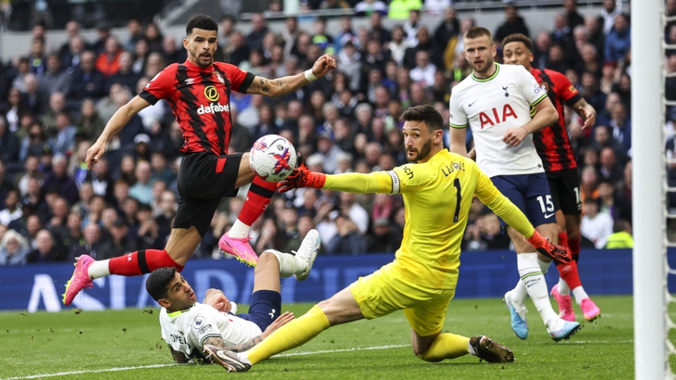 Dominic Solanke of Bournemouth beats Hugo Lloris of Tottenham Hotspur and scores a goal to make it 2-1