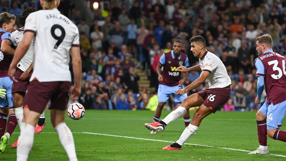 rodriscoresmanchestercitysthirdgoalduringthepremierleaguematchagainstburnleyfc-Enhanced-SR
