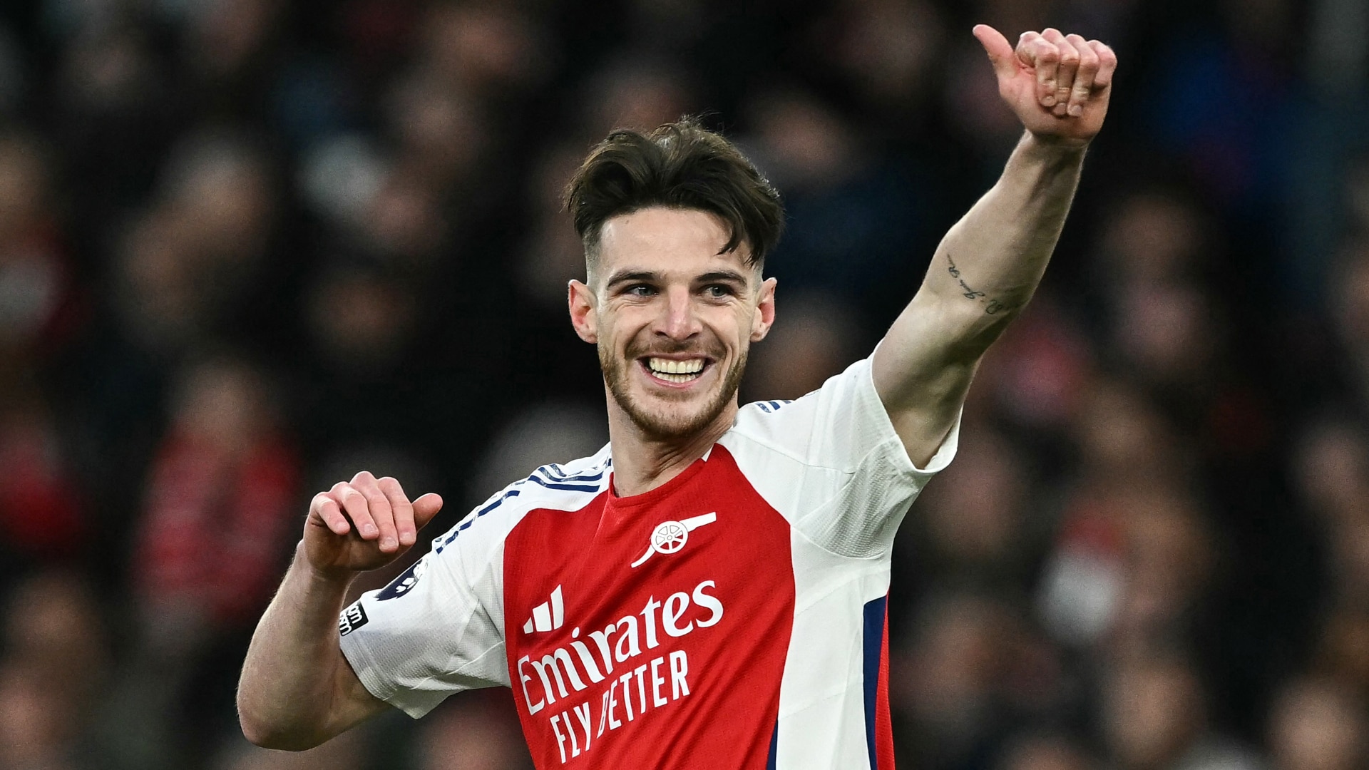 Declan Rice gestures during the Premier League football match between Arsenal and Crystal Palace
