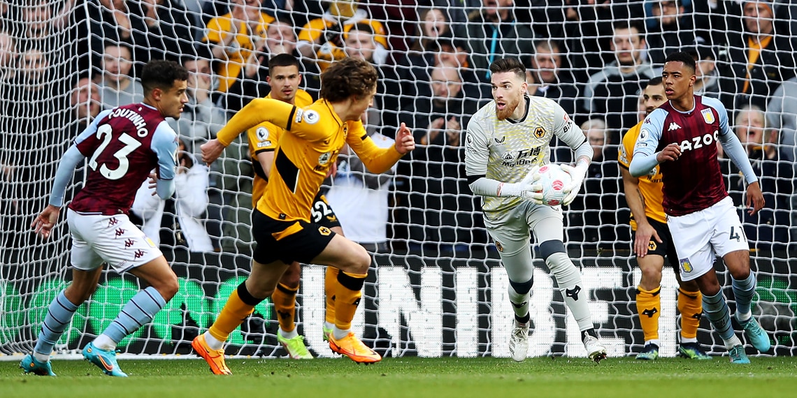 Jose Sa of Wolverhampton Wanderers makes a save