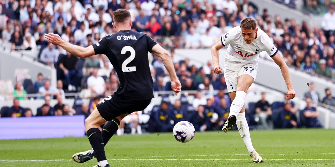 Micky van de Ven scores Tottenham Hotspur's second goal during the match between with Burnley