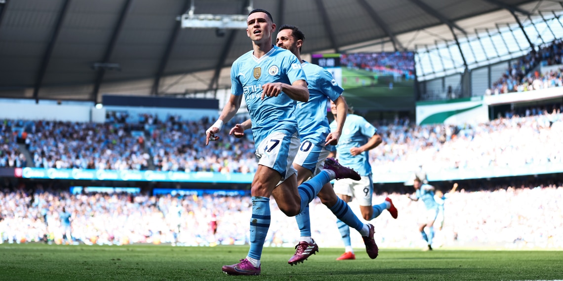 Phil Foden celebrates after scoring Manchester City's 2nd goal during the match with West Ham United