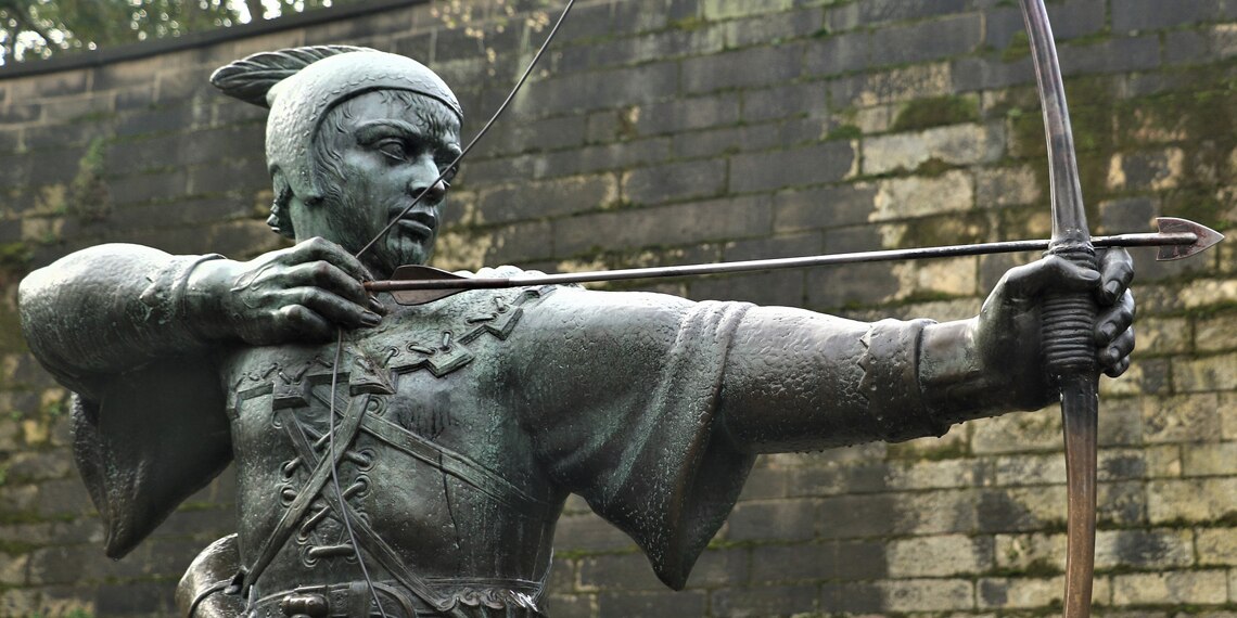 A statue of Robin Hood in Nottingham