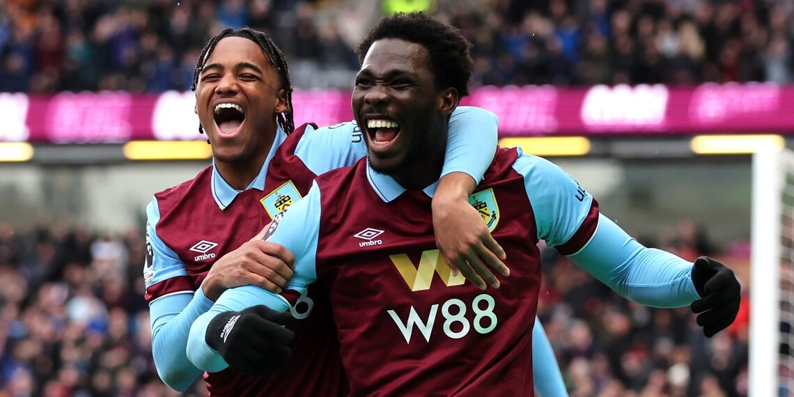 datrofofanacelebratesscoringburnleyssecondgoalwithteammatewilsonodobertduringthematchbetweenburnleyf