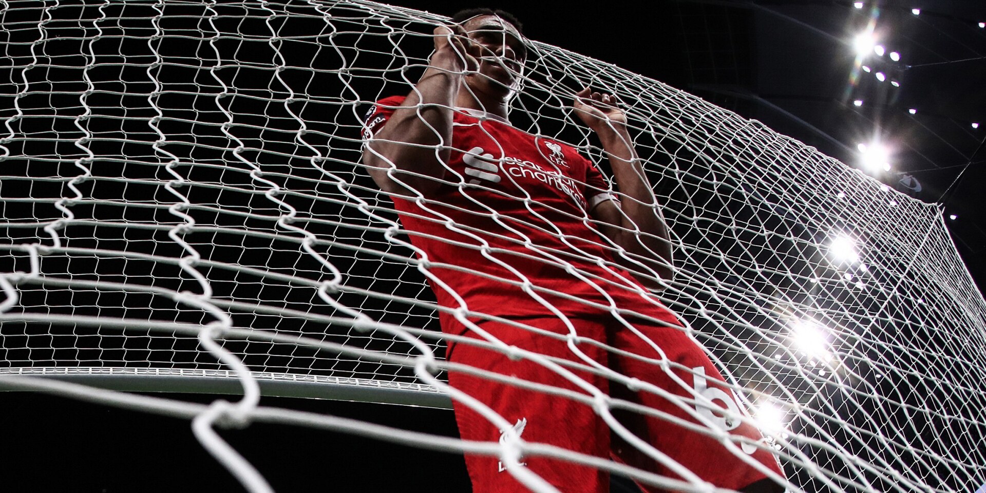 trentalexander-arnoldofliverpoolreactsaftertottenhamscoredthewinninggoal-Enhanced-SR